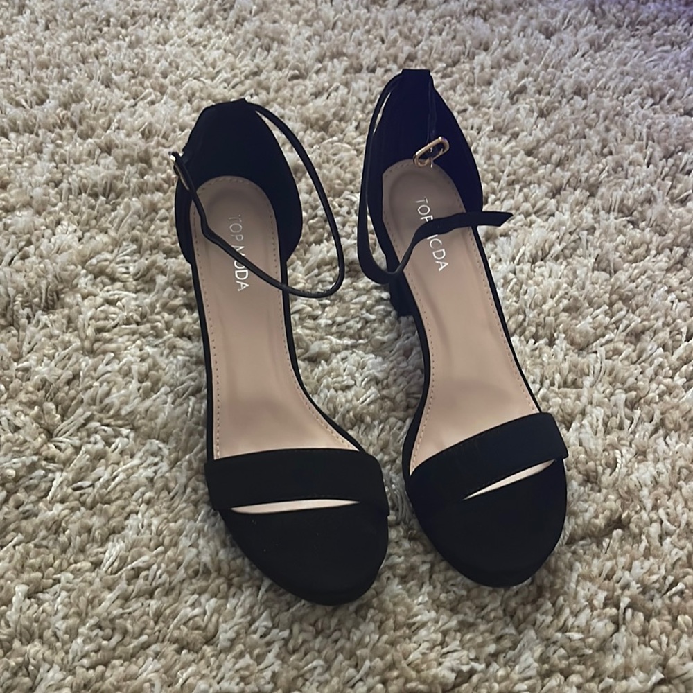 Women dress shoes
